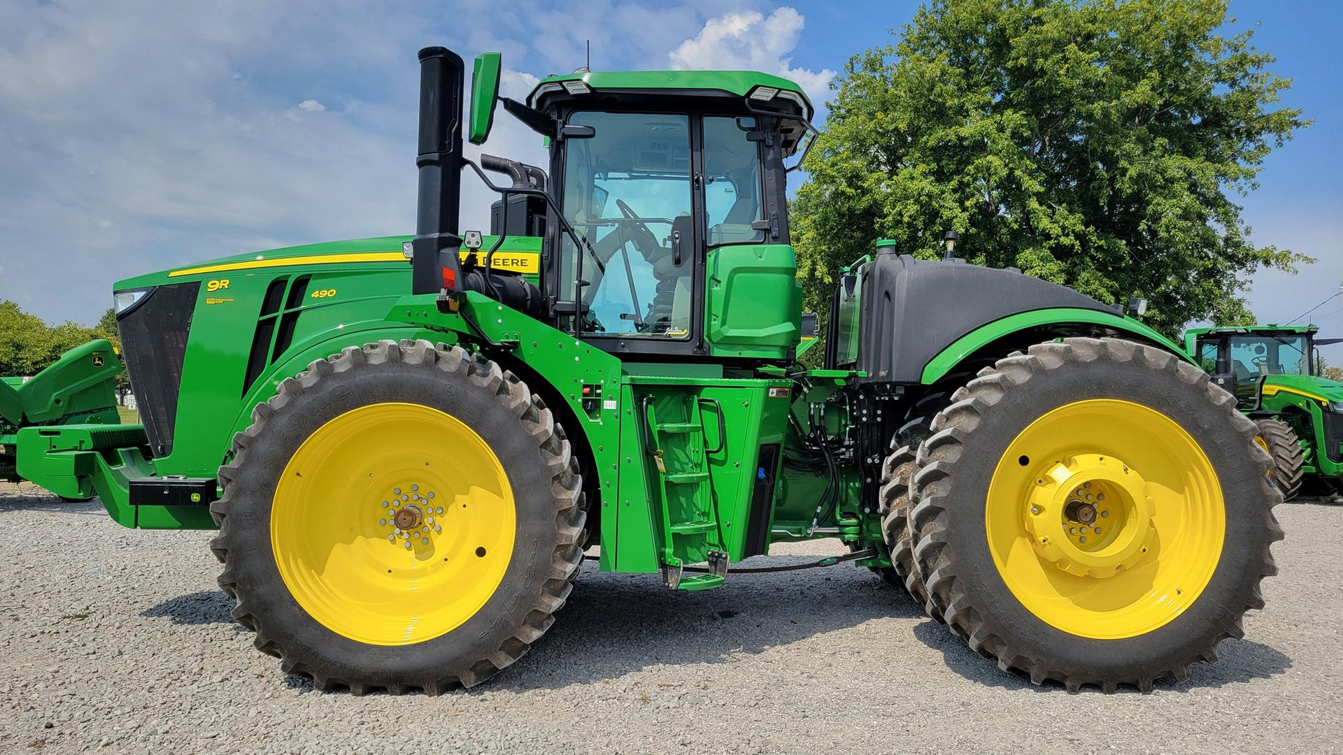 2023 John Deere 9R 490 Image
