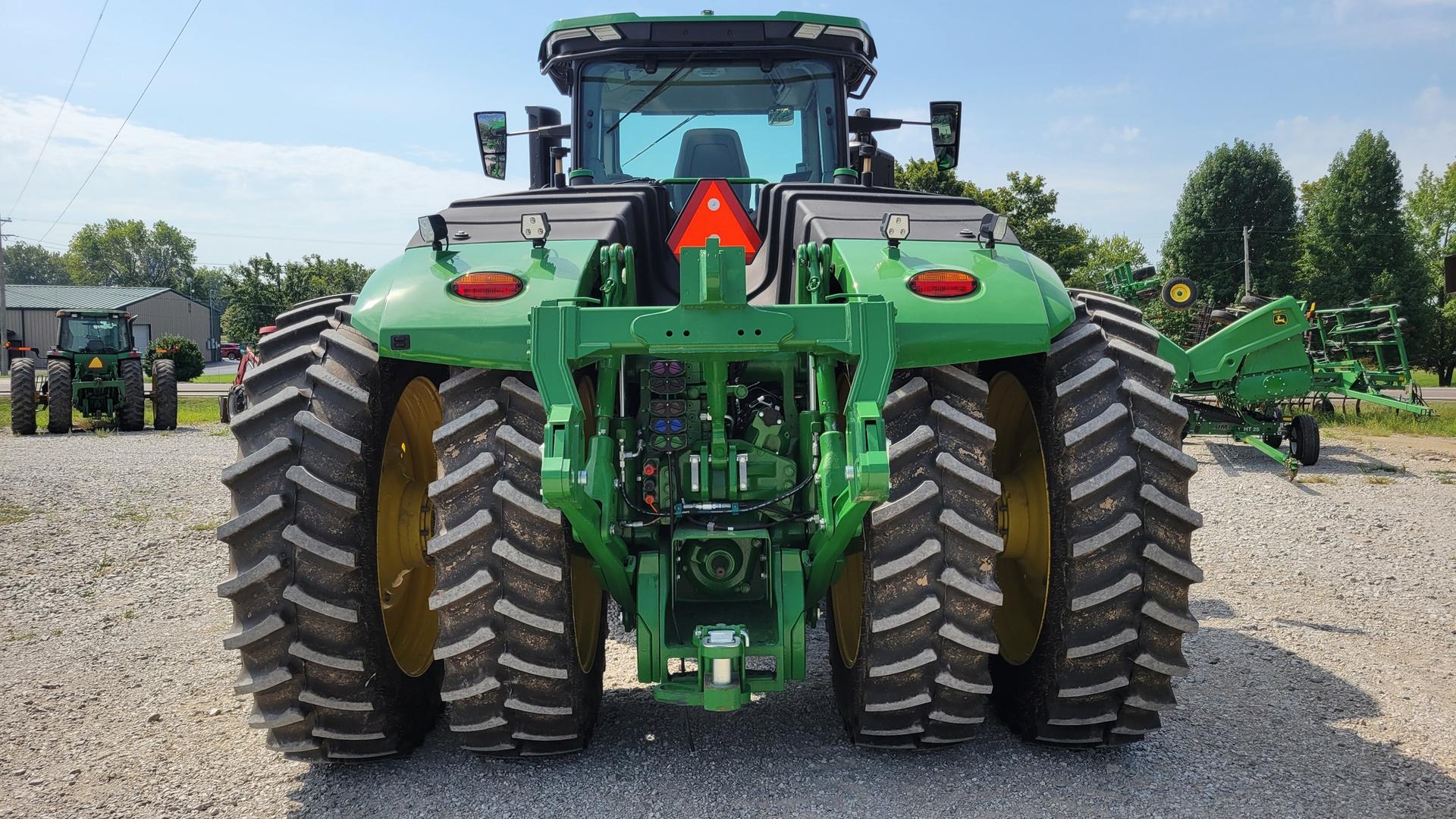 2023 John Deere 9R 490 Image
