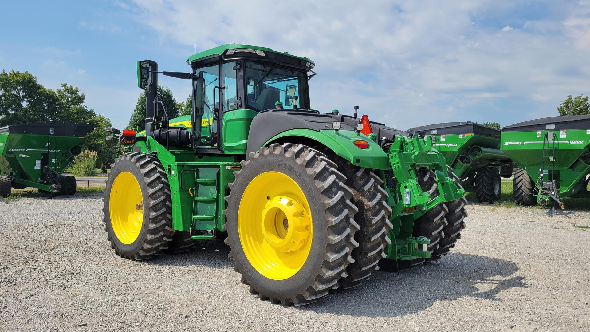 2023 John Deere 9R 490 Image