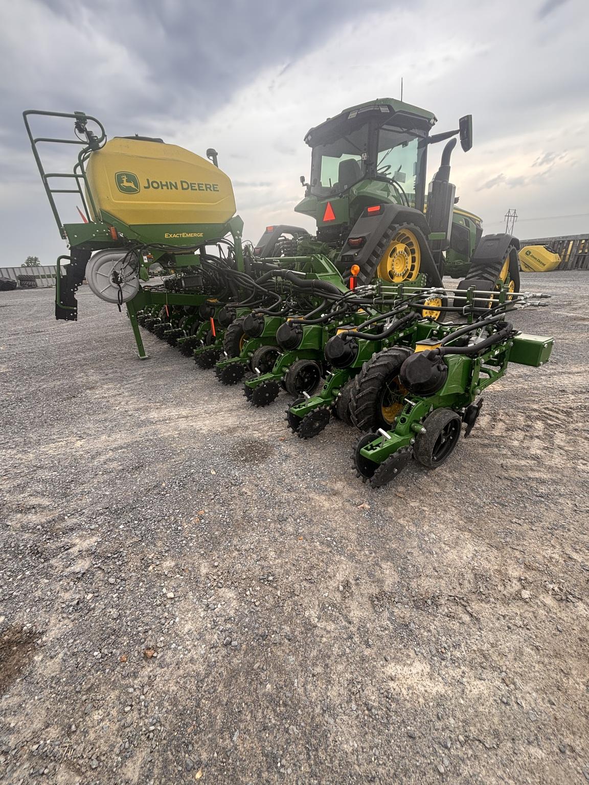 2024 John Deere 1725 CCS Image