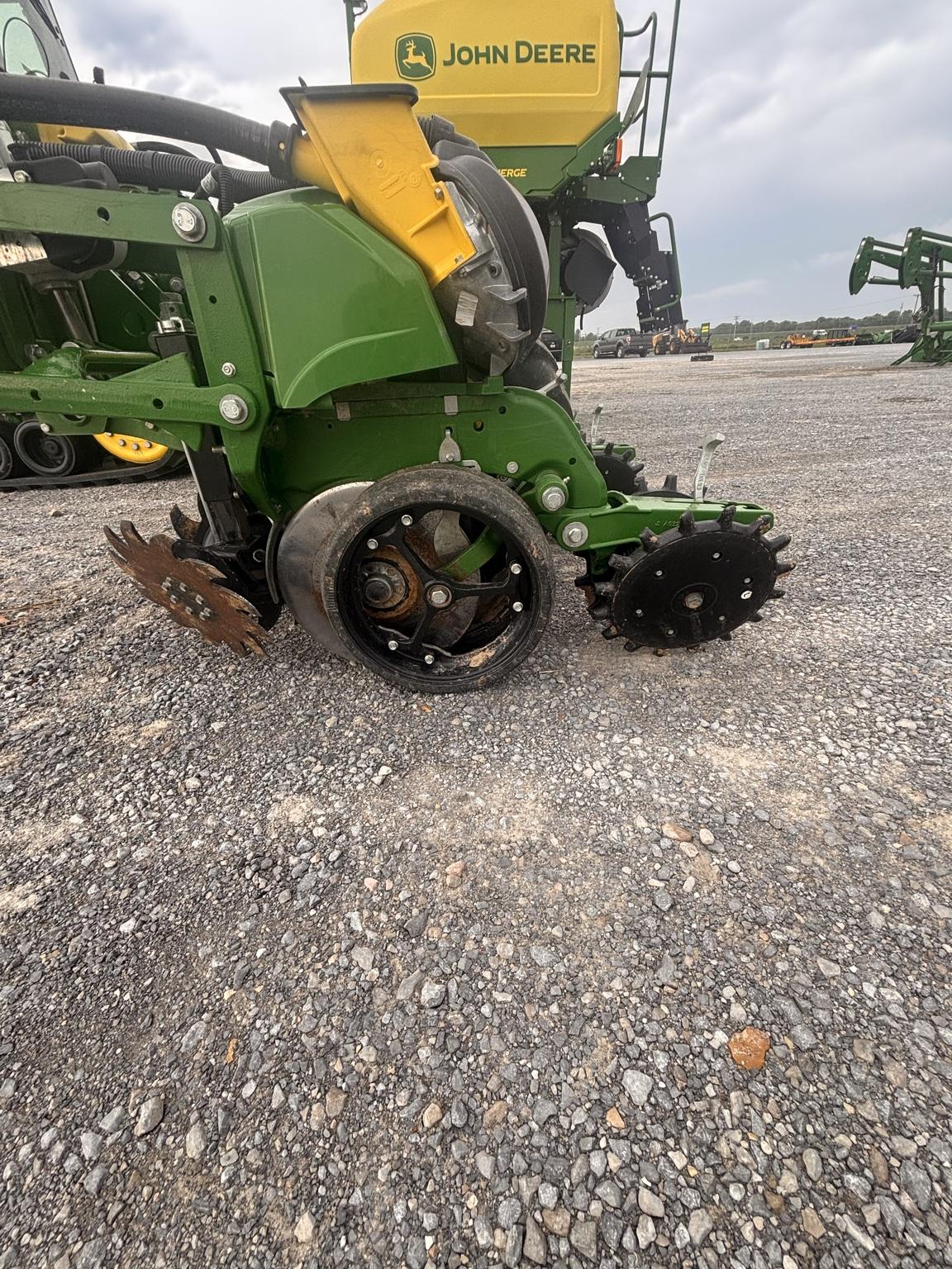 2024 John Deere 1725 CCS Image
