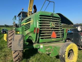 2011 John Deere 7450 Image