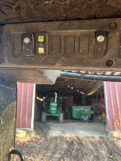 2008 John Deere 320 Image