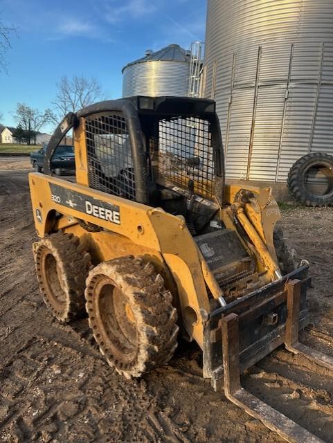 2008 John Deere 320 Image