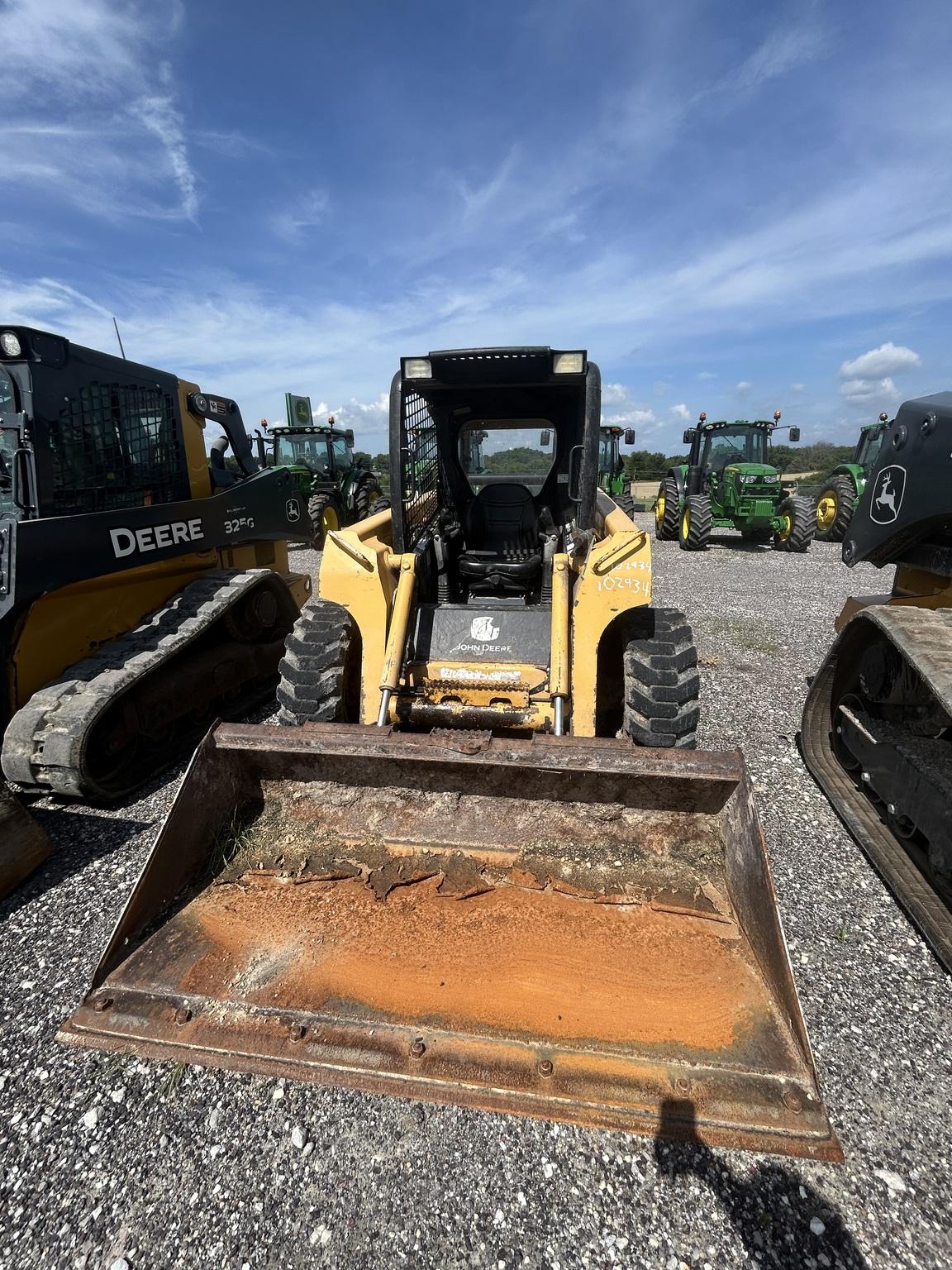 2008 John Deere 320 Image