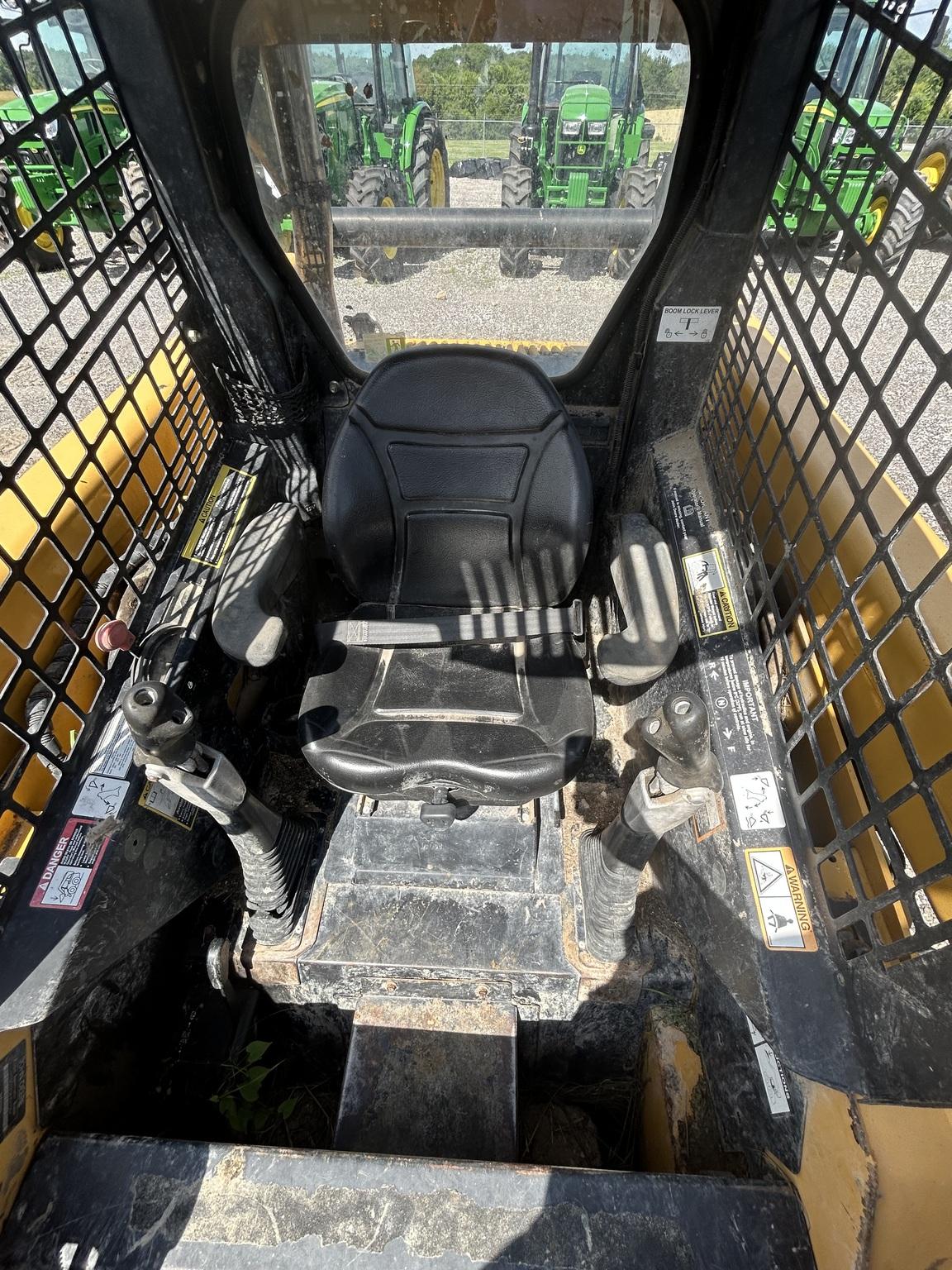 2008 John Deere 320 Image