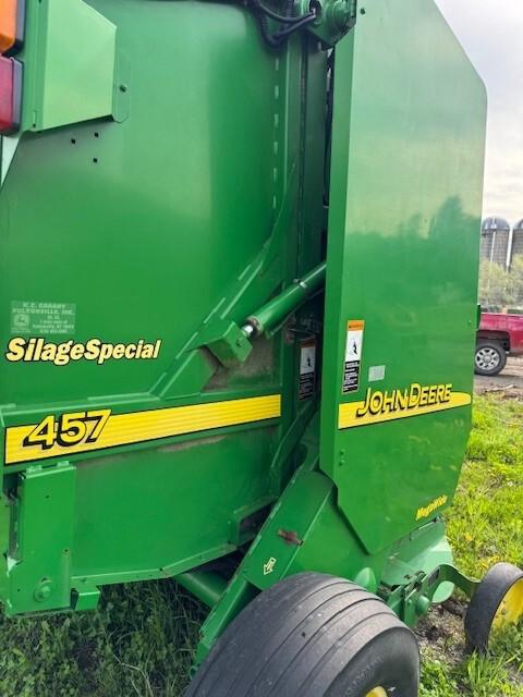 2002 John Deere 457 Silage Special Image