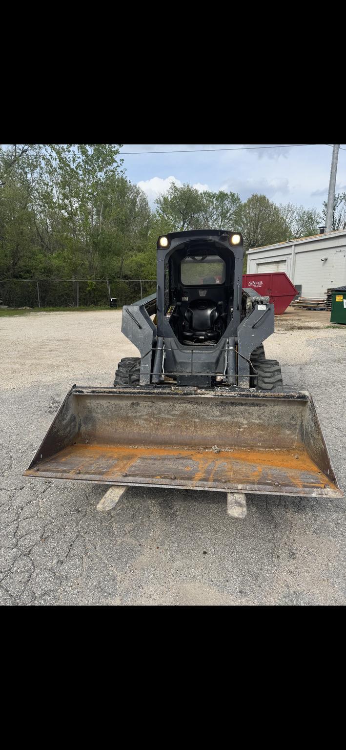 2014 John Deere 326E Image