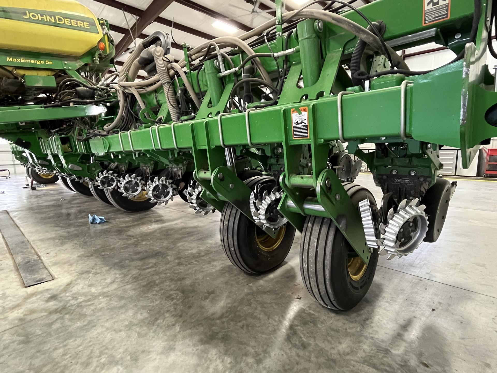 2019 John Deere 1795 Image
