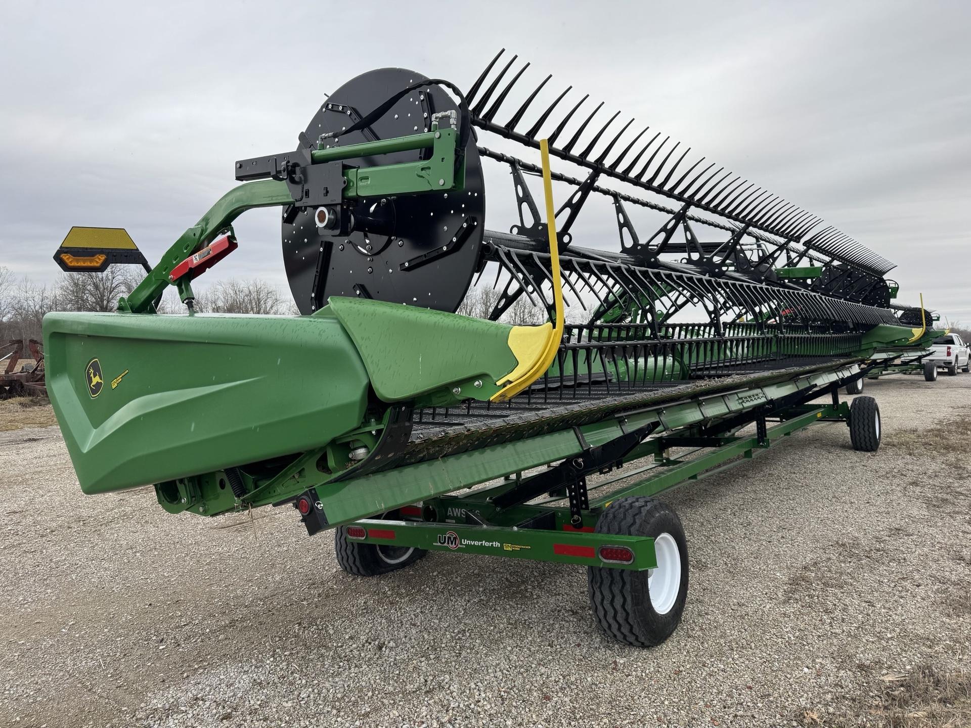2024 John Deere HD35F Image
