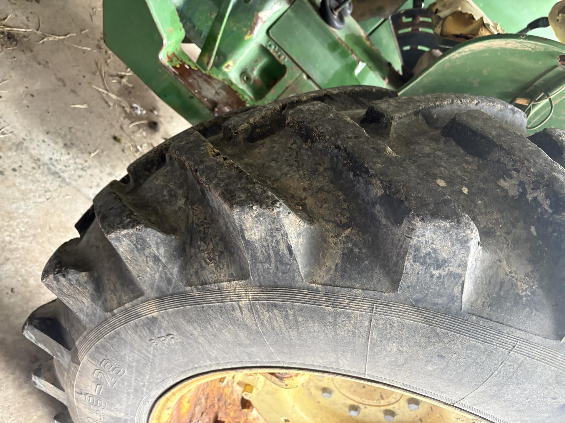 1978 John Deere 2040 Image