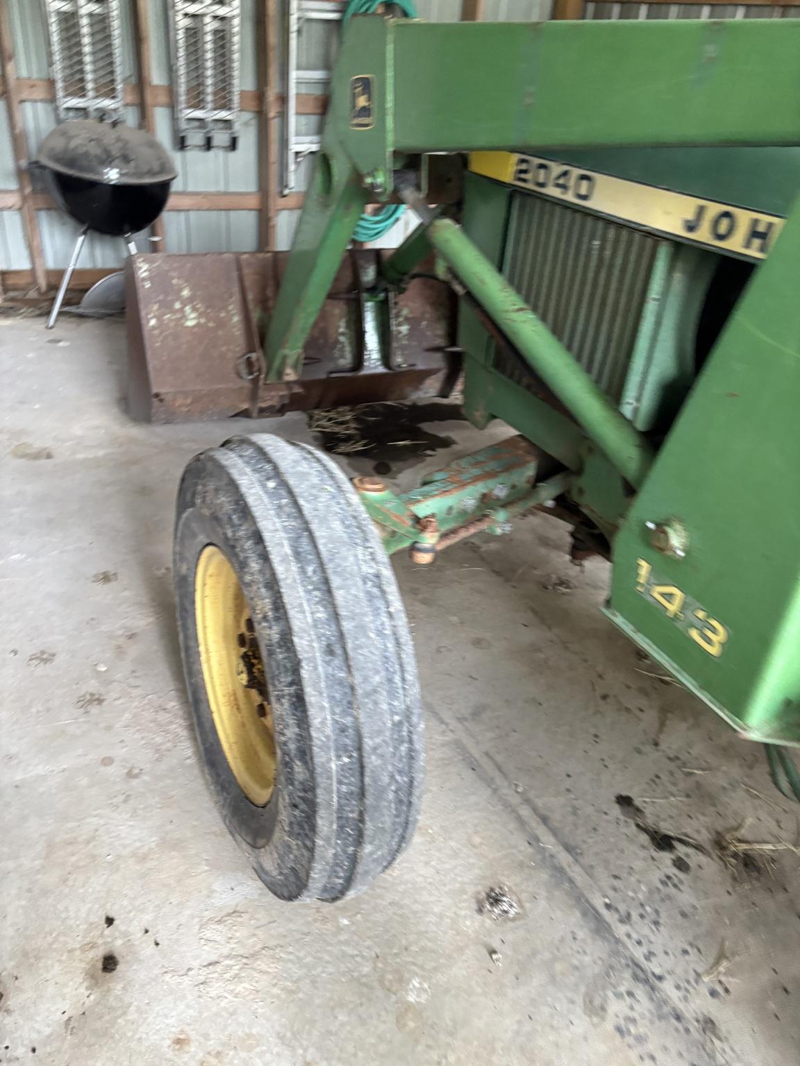 1978 John Deere 2040 Image