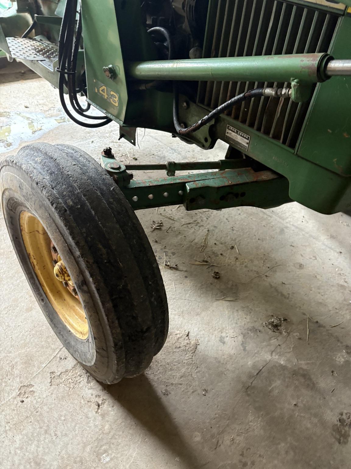1978 John Deere 2040 Image