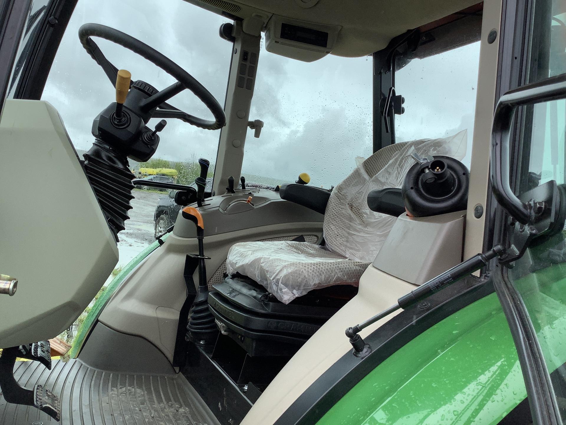 2017 John Deere 5075M Image