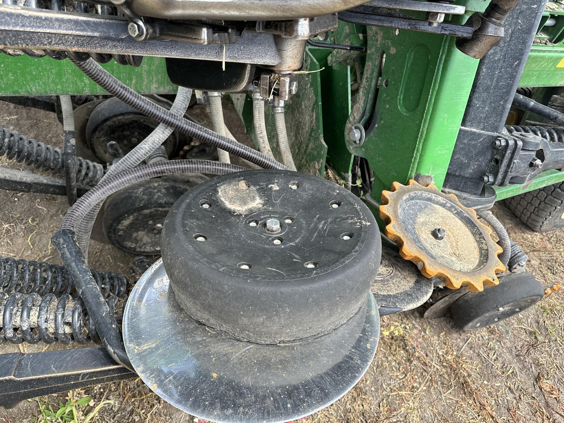 2023 John Deere N542C Image