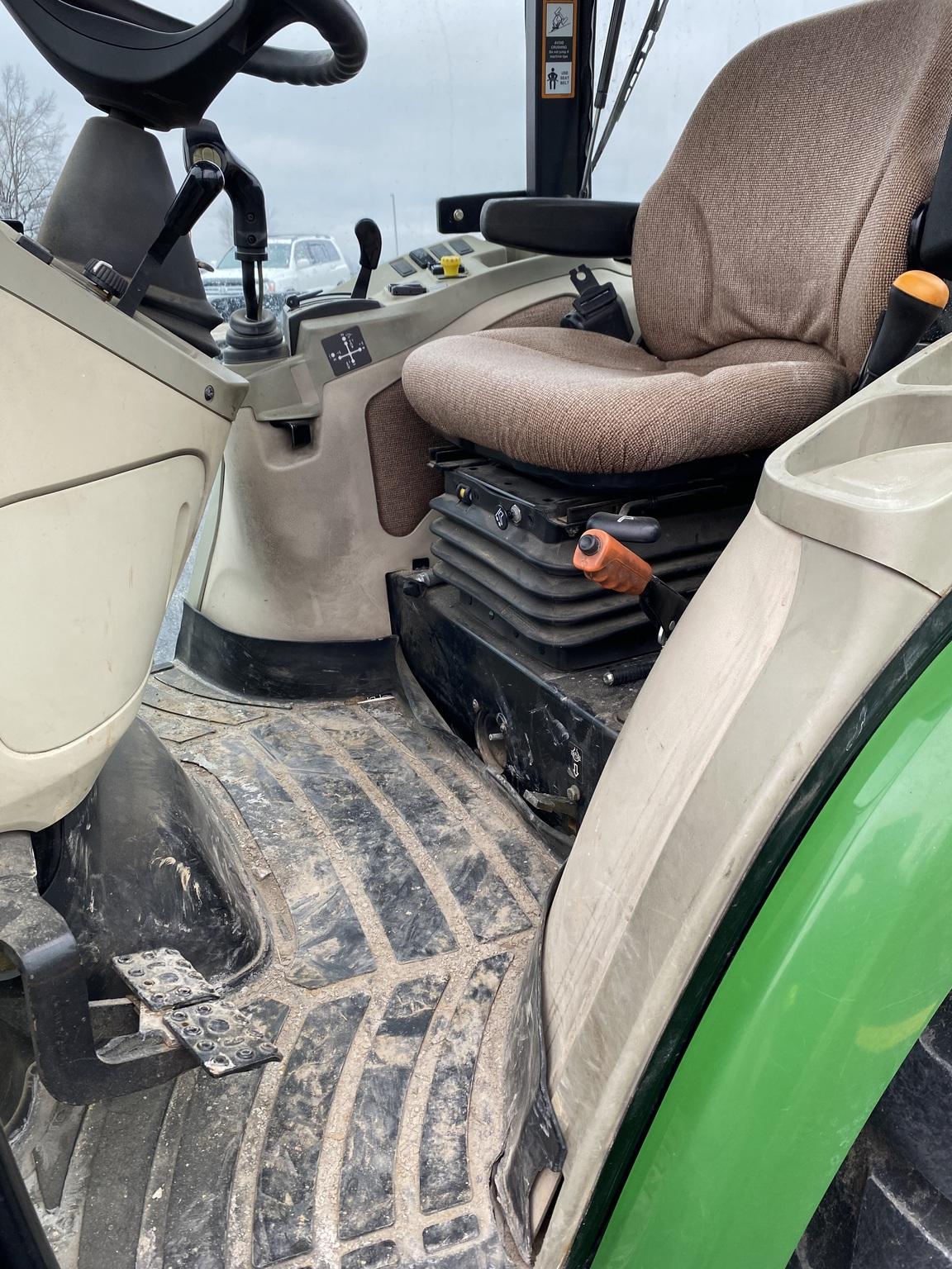 2012 John Deere 4720 Image