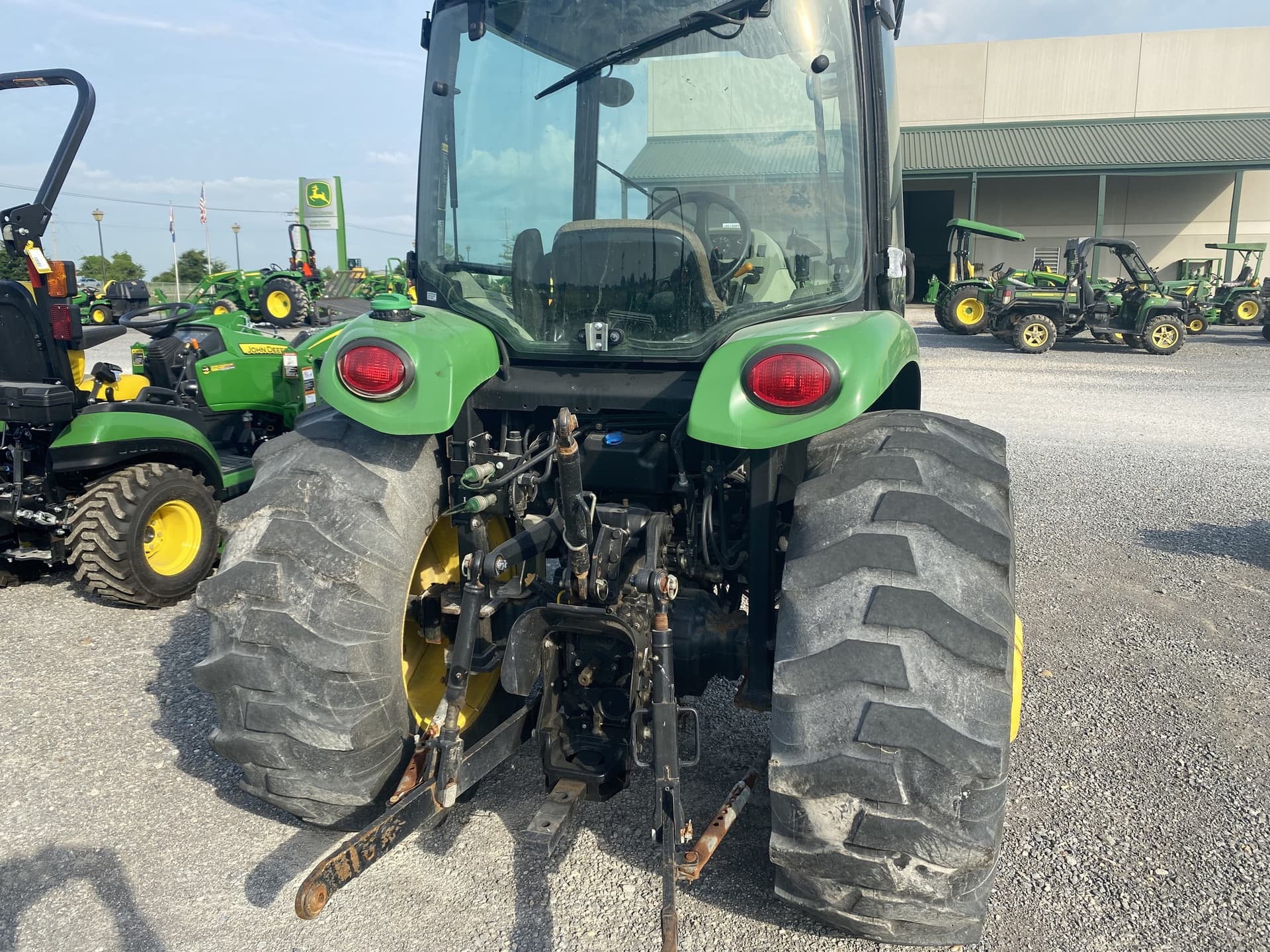 2011 John Deere 4720 Image