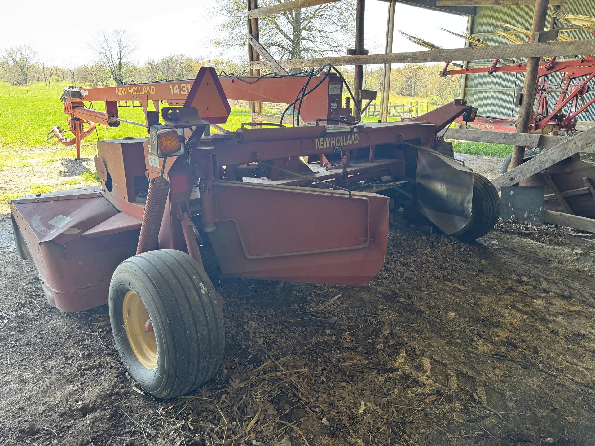 1999 New Holland 1431 Image