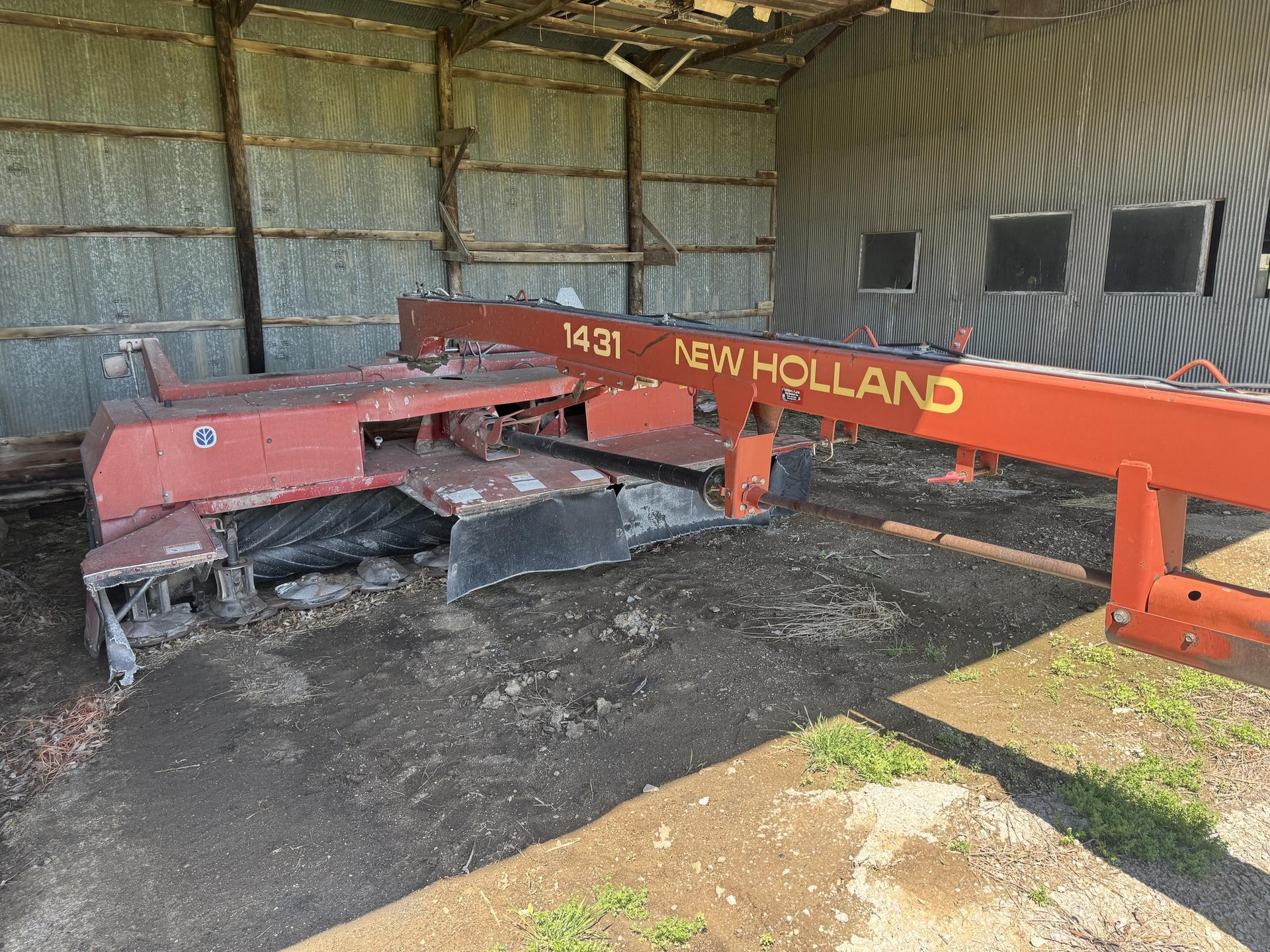 1999 New Holland 1431 Image