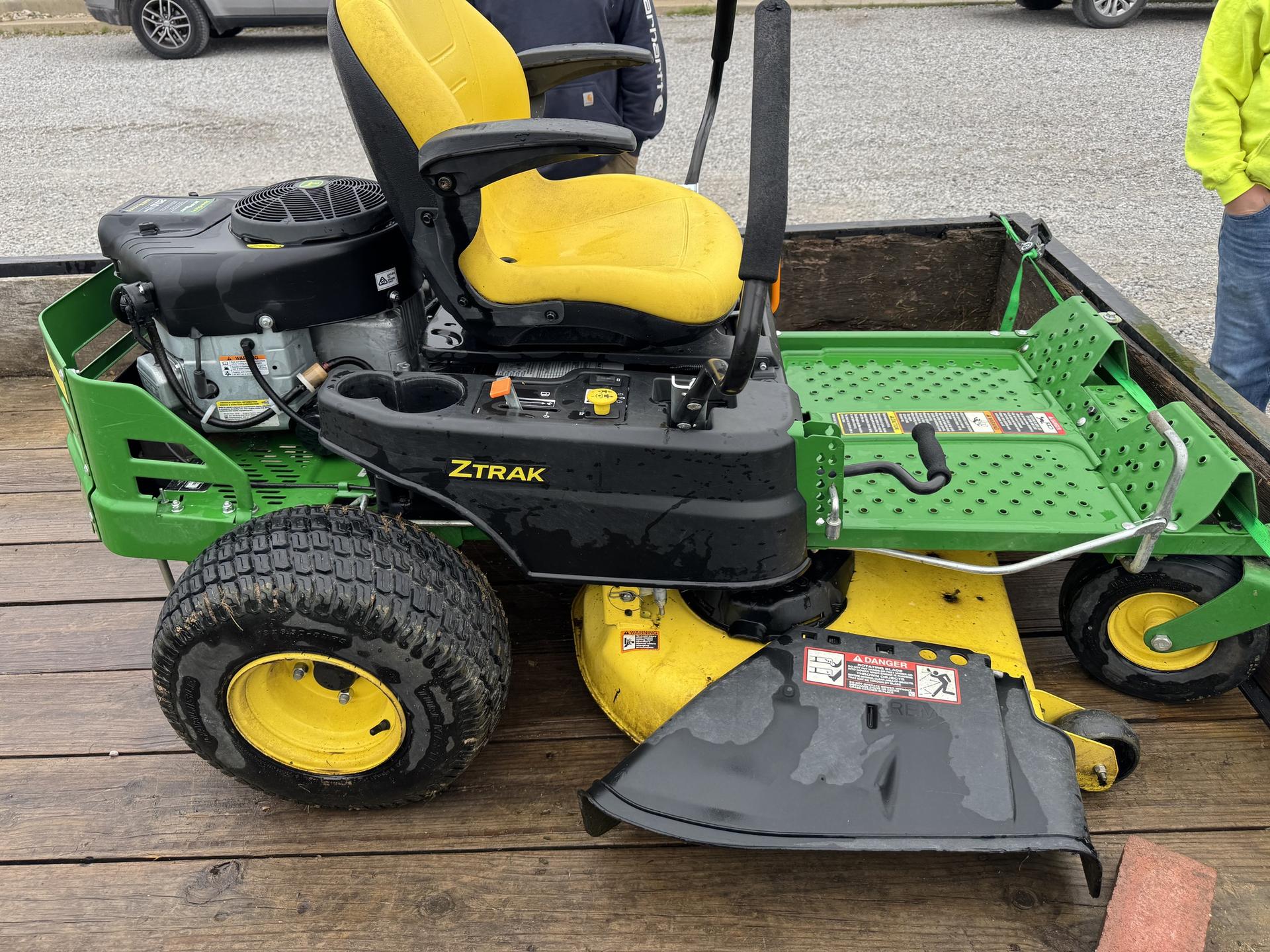 2020 John Deere Z335M Image