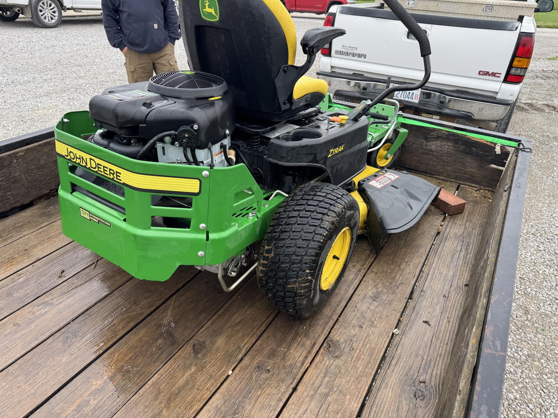2020 John Deere Z335M Image