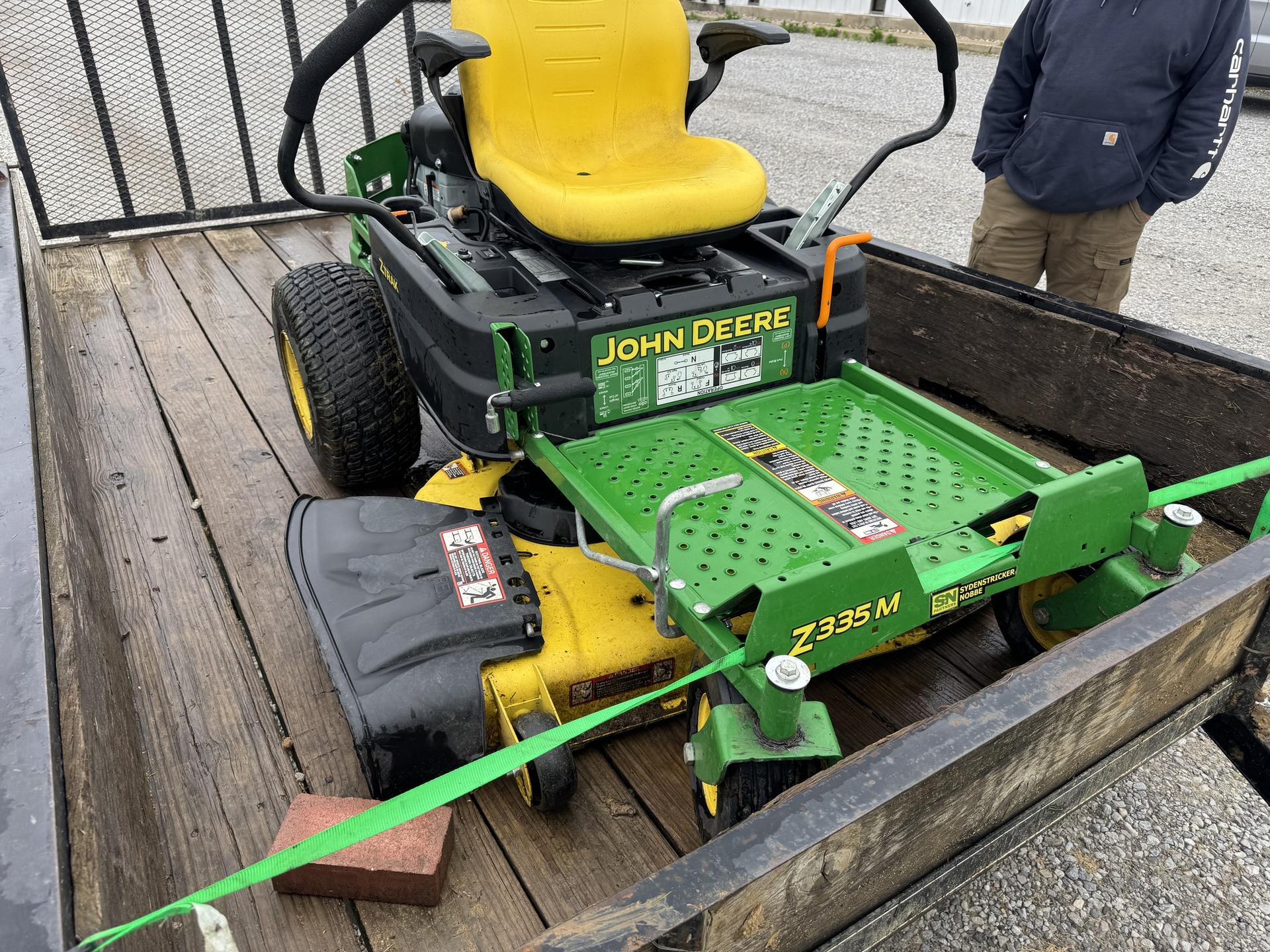 2020 John Deere Z335M Image