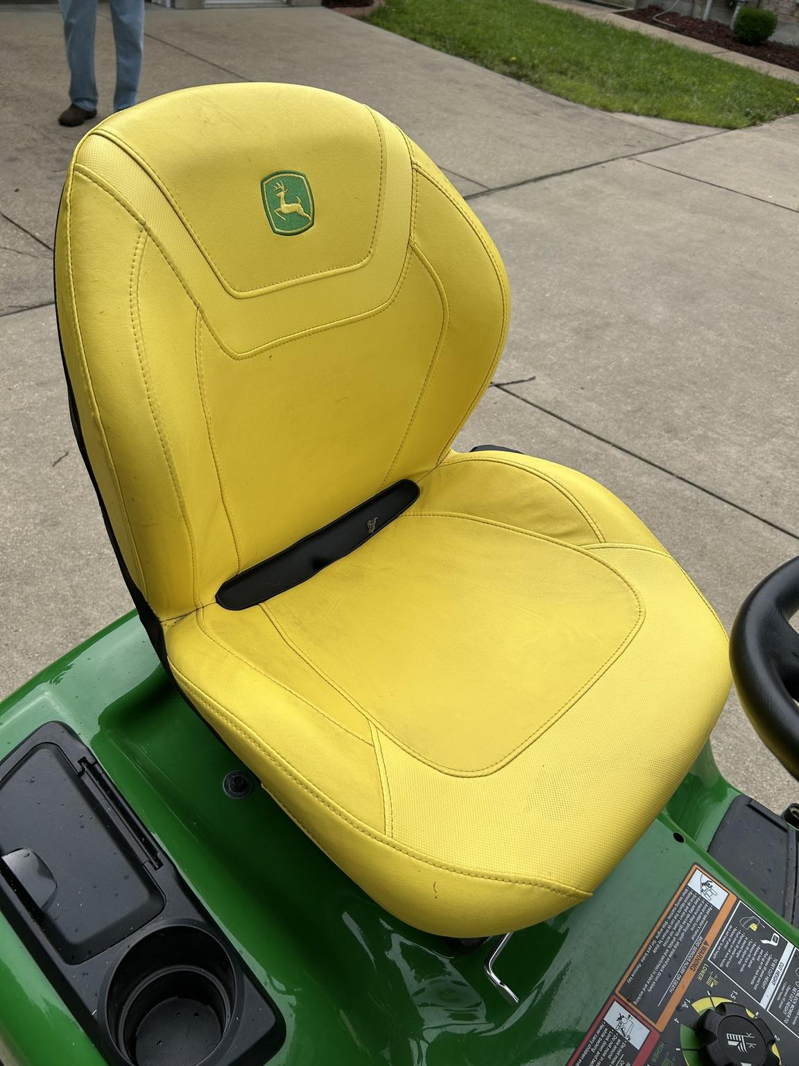 2023 John Deere X380 Image