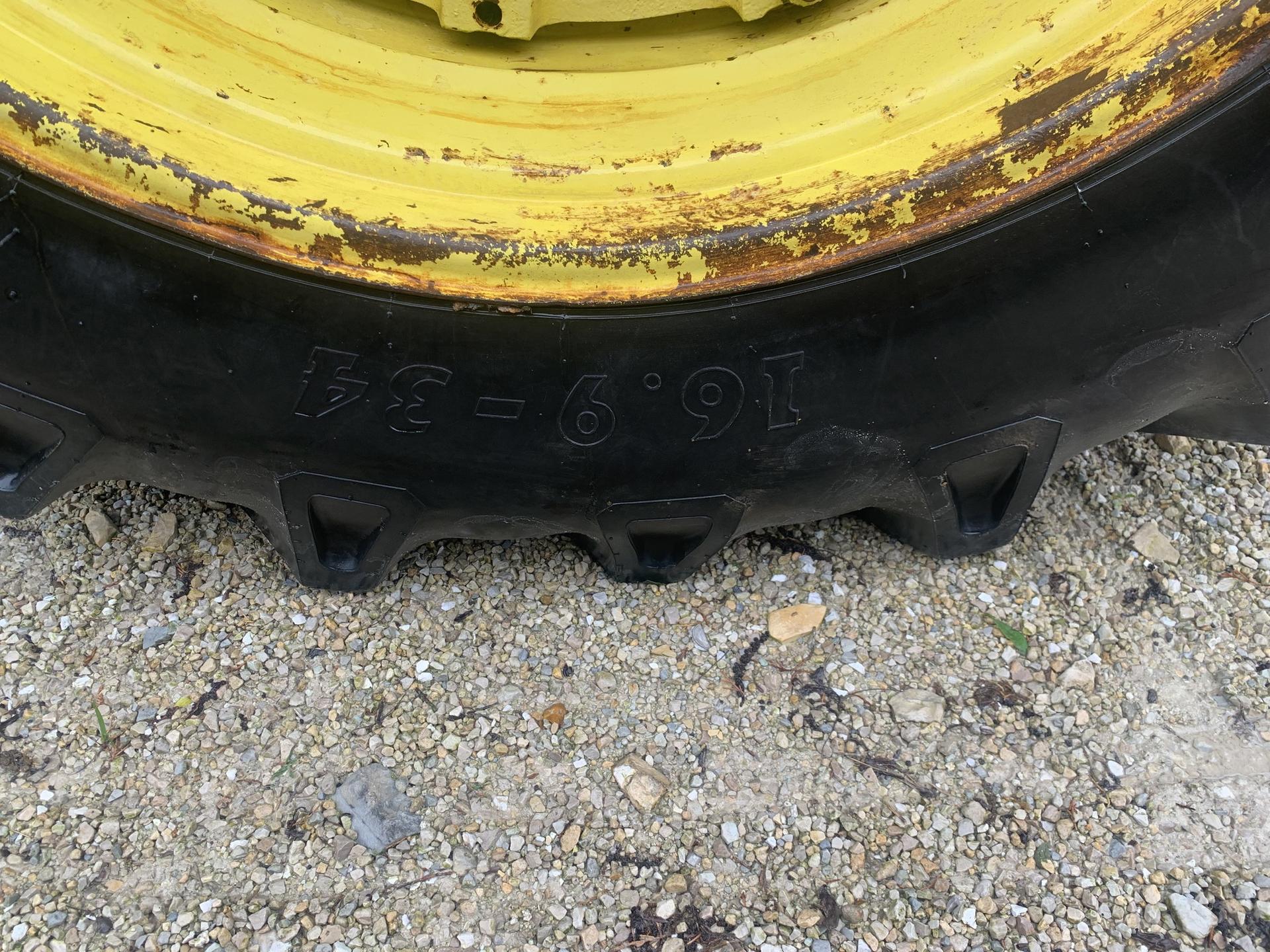 1967 John Deere 3020 Image