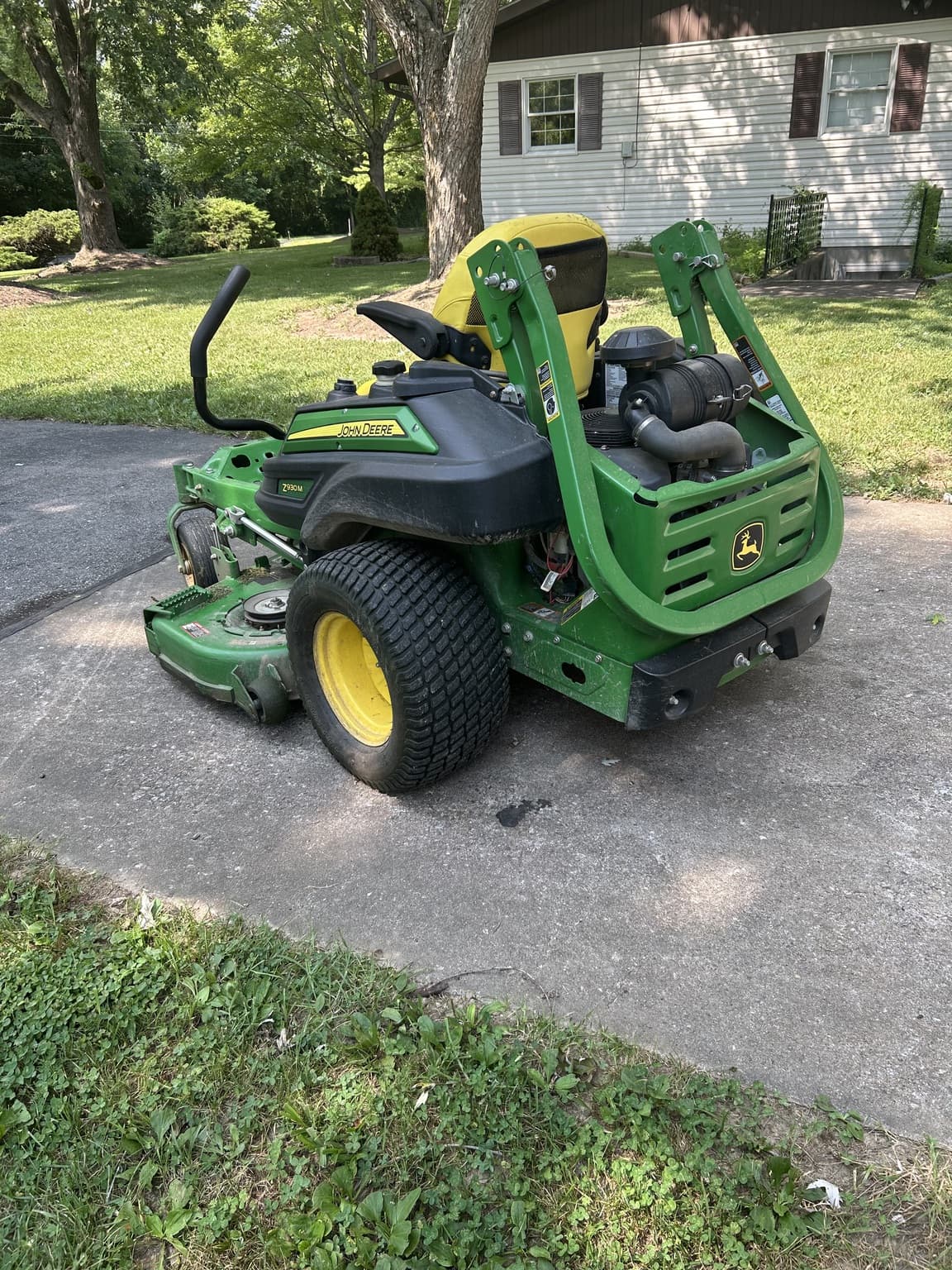 2016 John Deere Z930M Image