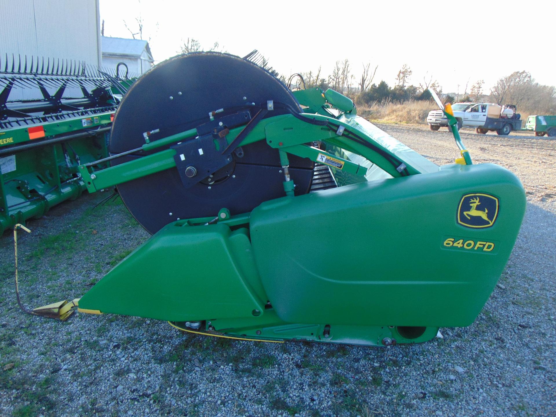 2013 John Deere 640FD Image