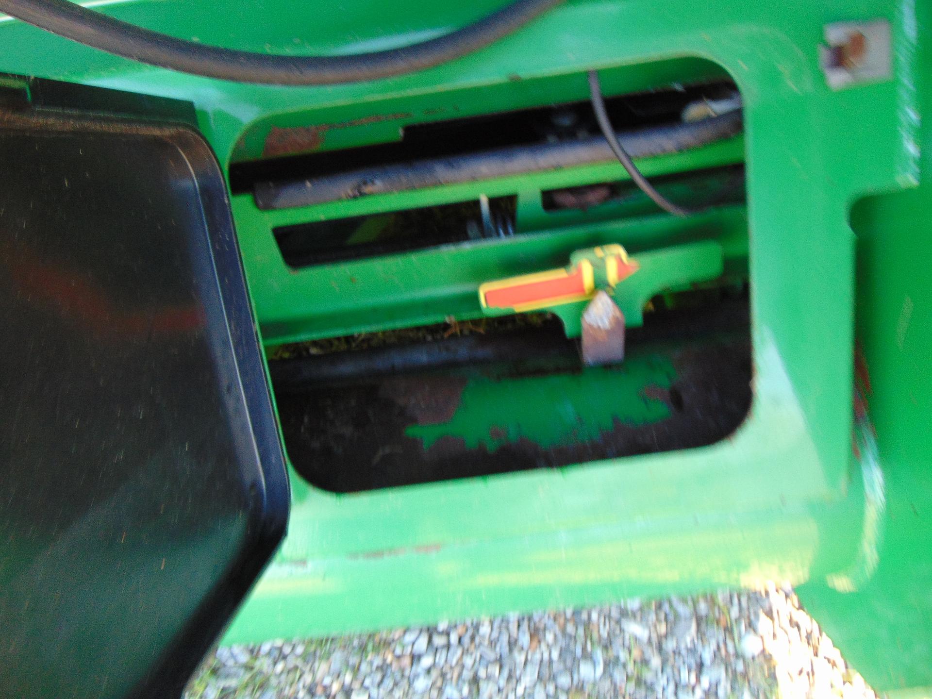 2013 John Deere 640FD Image