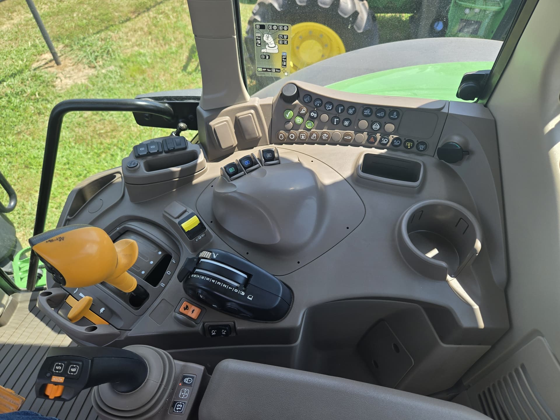 2023 John Deere 6130M Image
