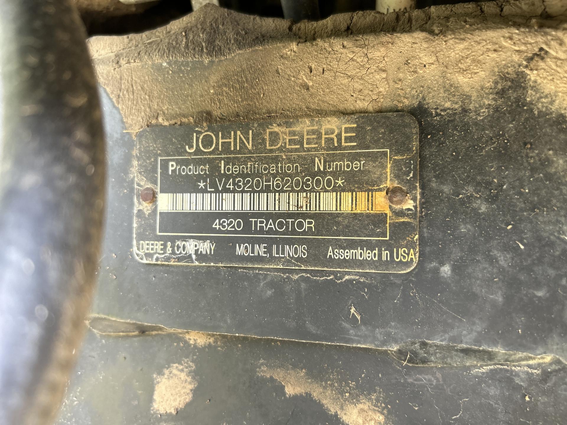 2009 John Deere 4320 Image