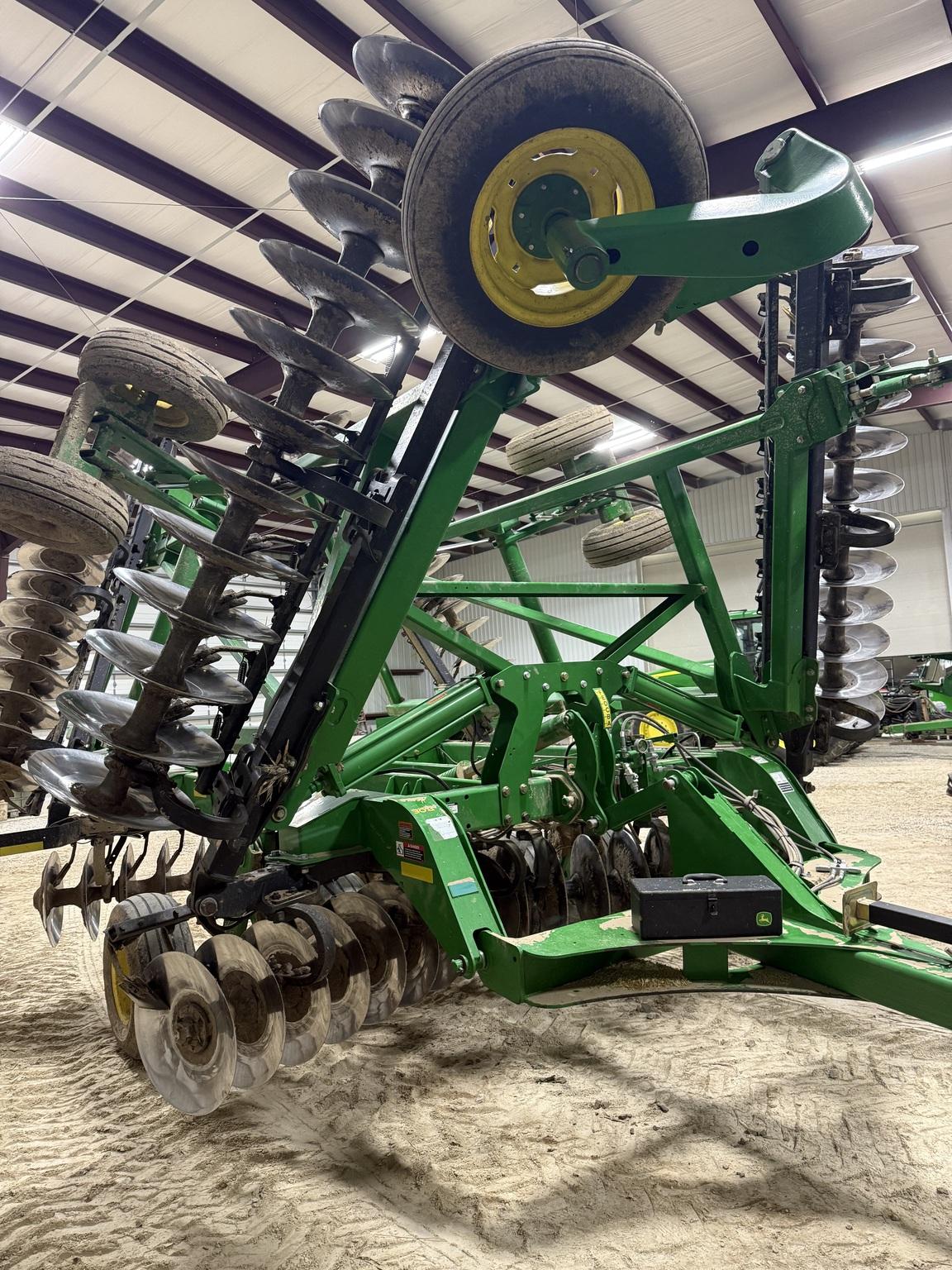 2013 John Deere 2623 Image