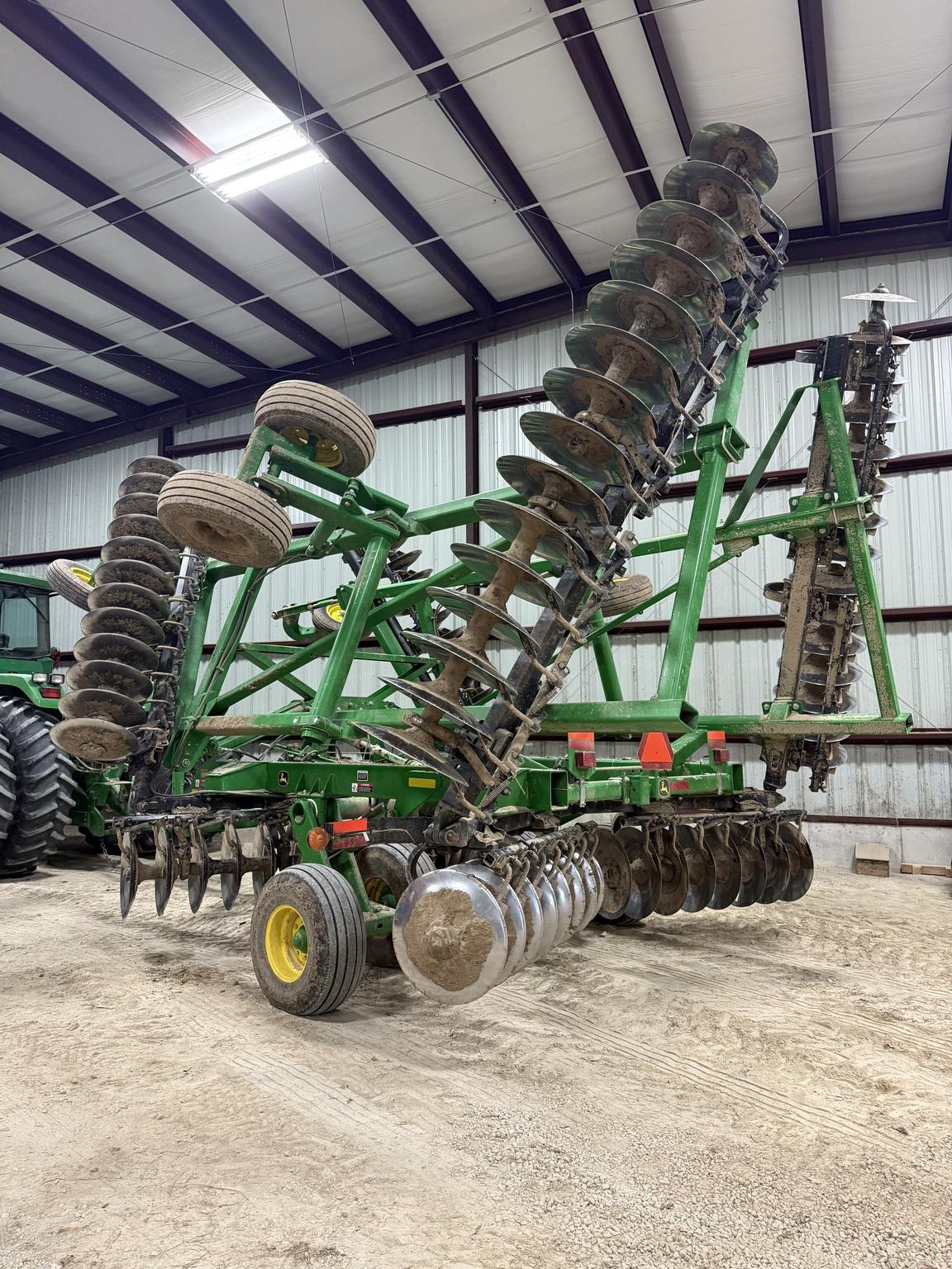 2013 John Deere 2623 Image