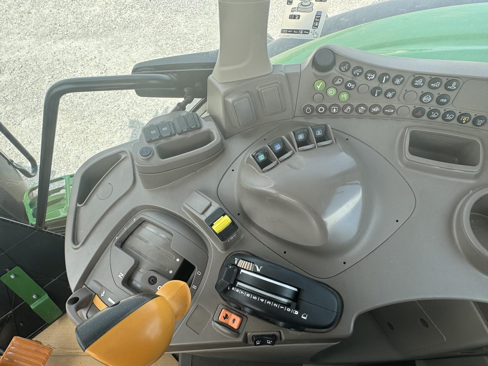 2023 John Deere 6175M Image