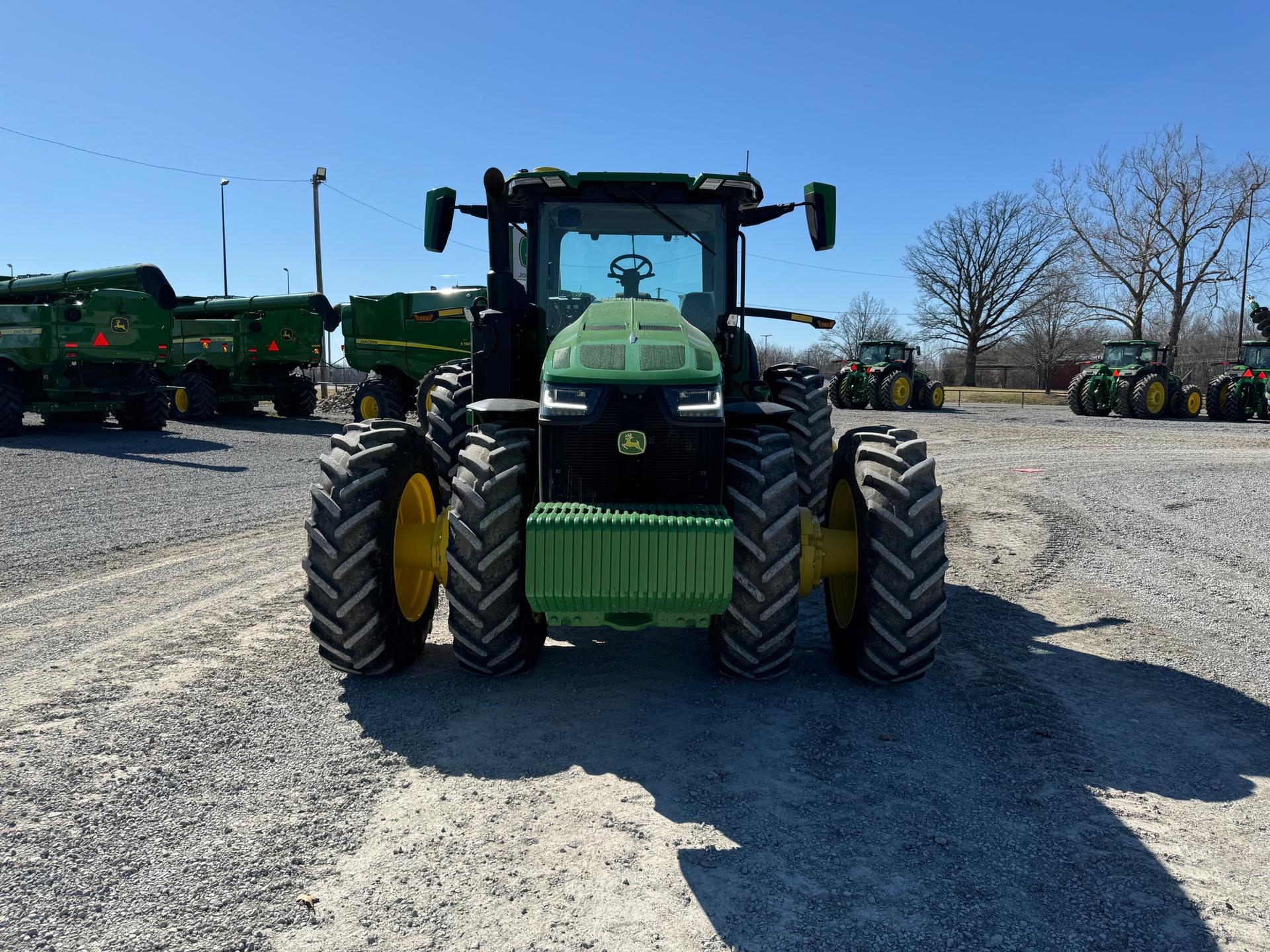 2024 John Deere 8R 340 Image