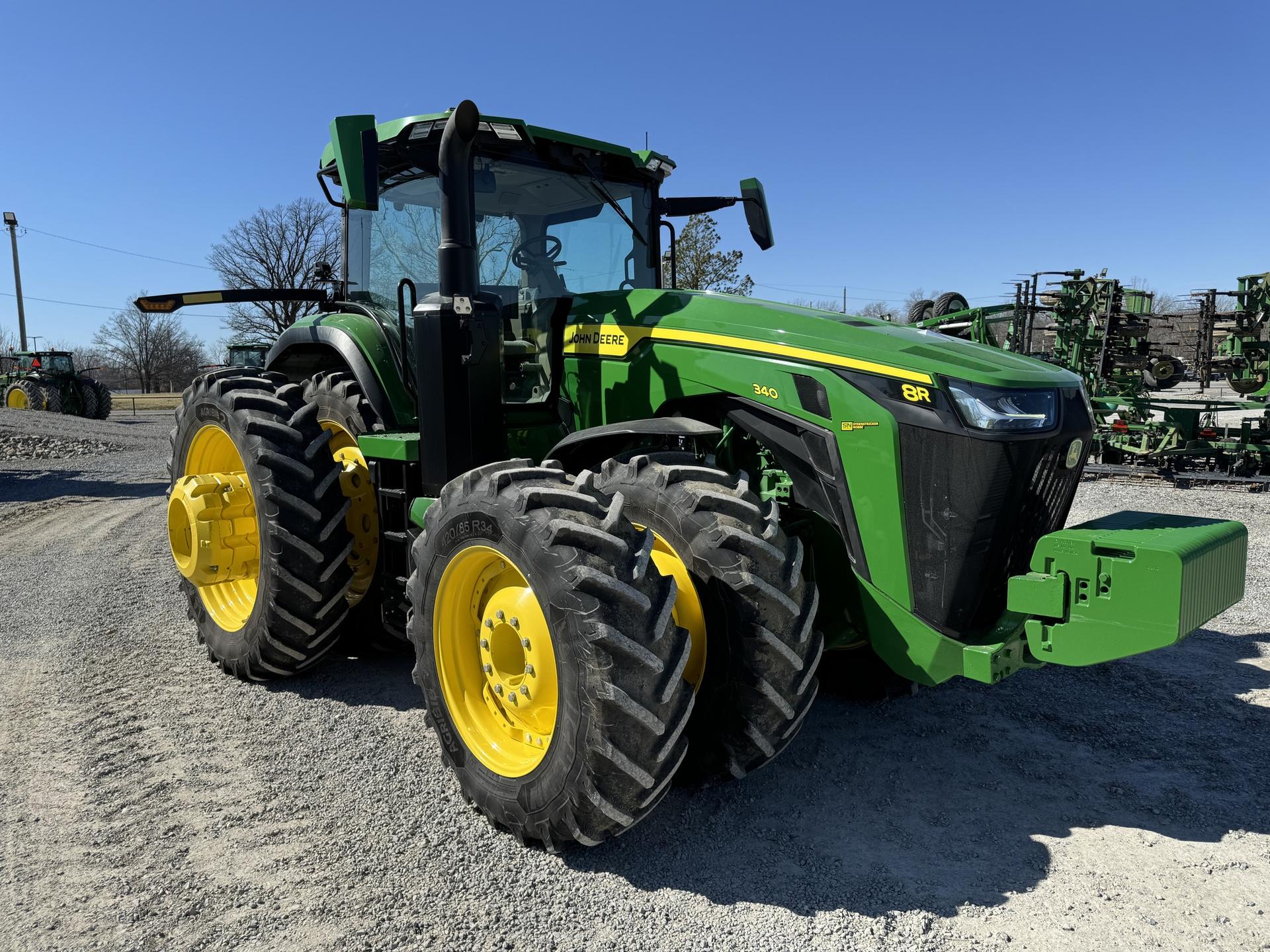 2024 John Deere 8R 340 Image