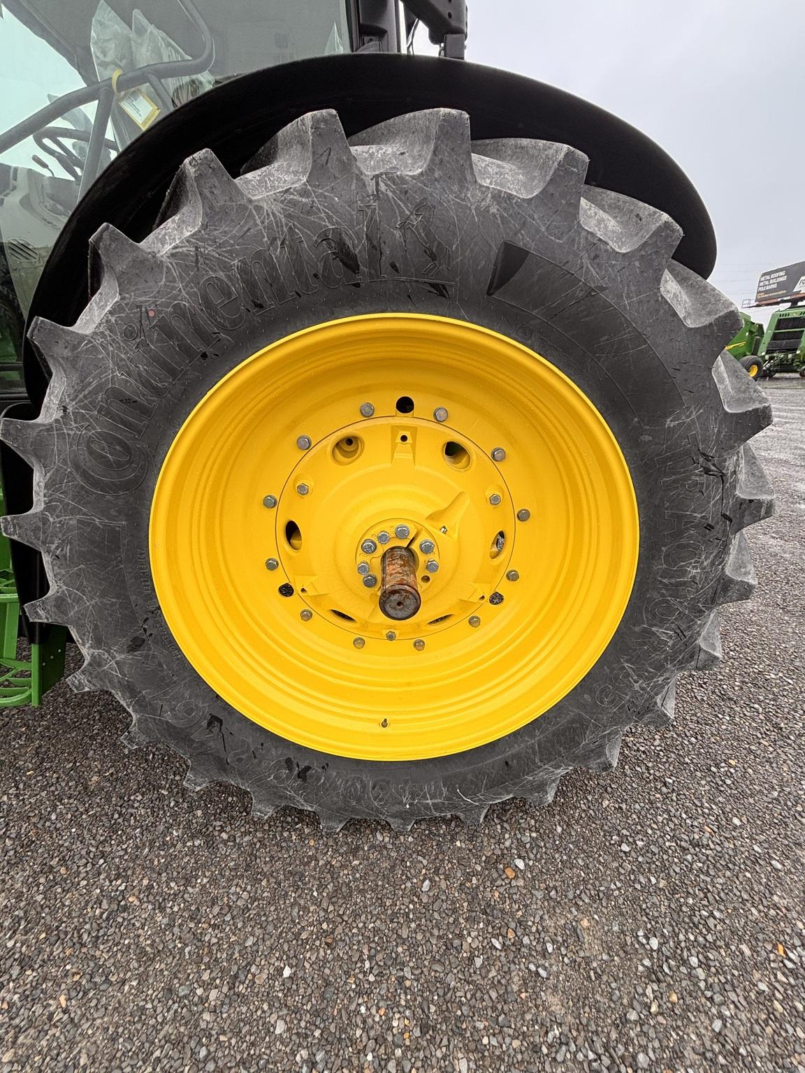 2023 John Deere 6R 155 Image