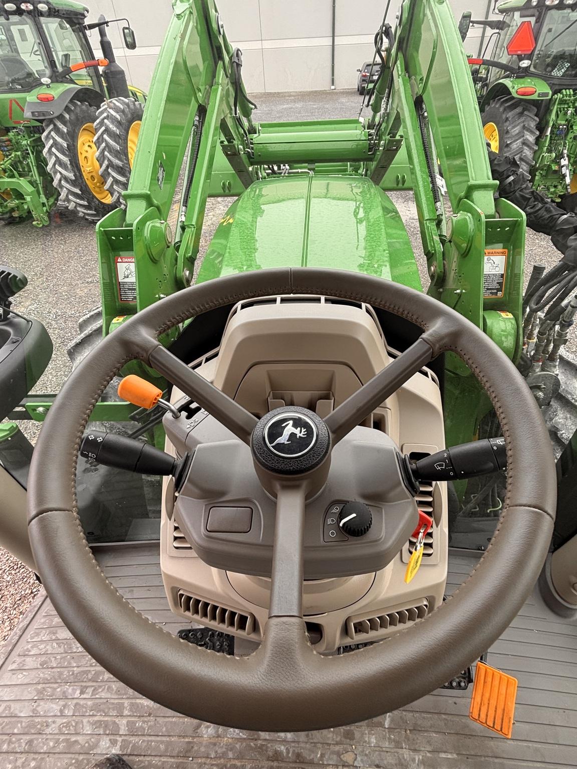 2023 John Deere 6R 155 Image