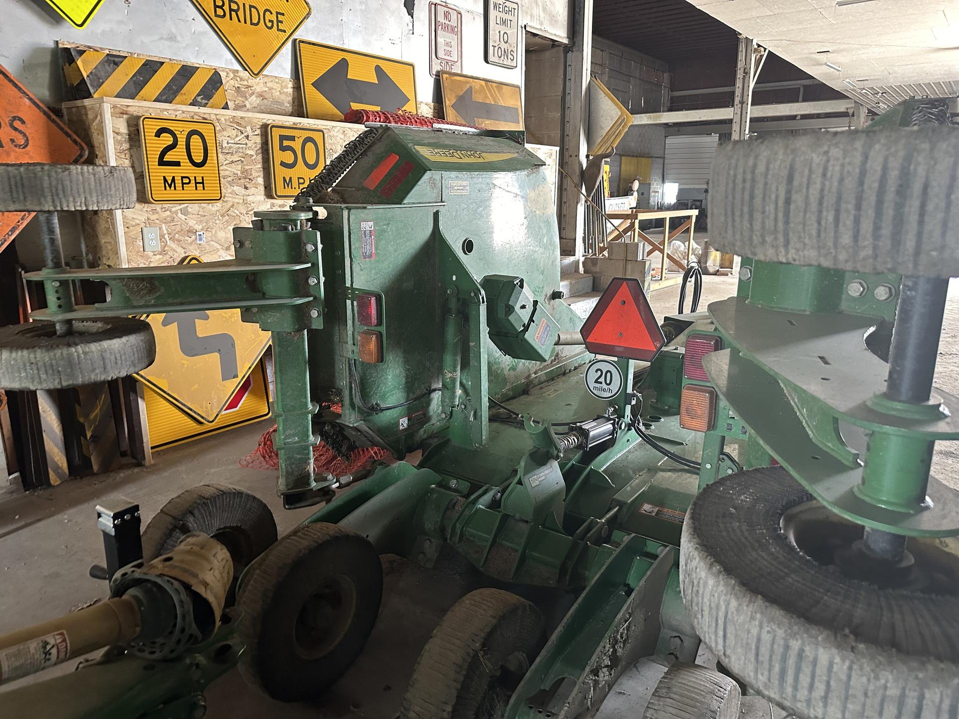 2022 John Deere R15 Image