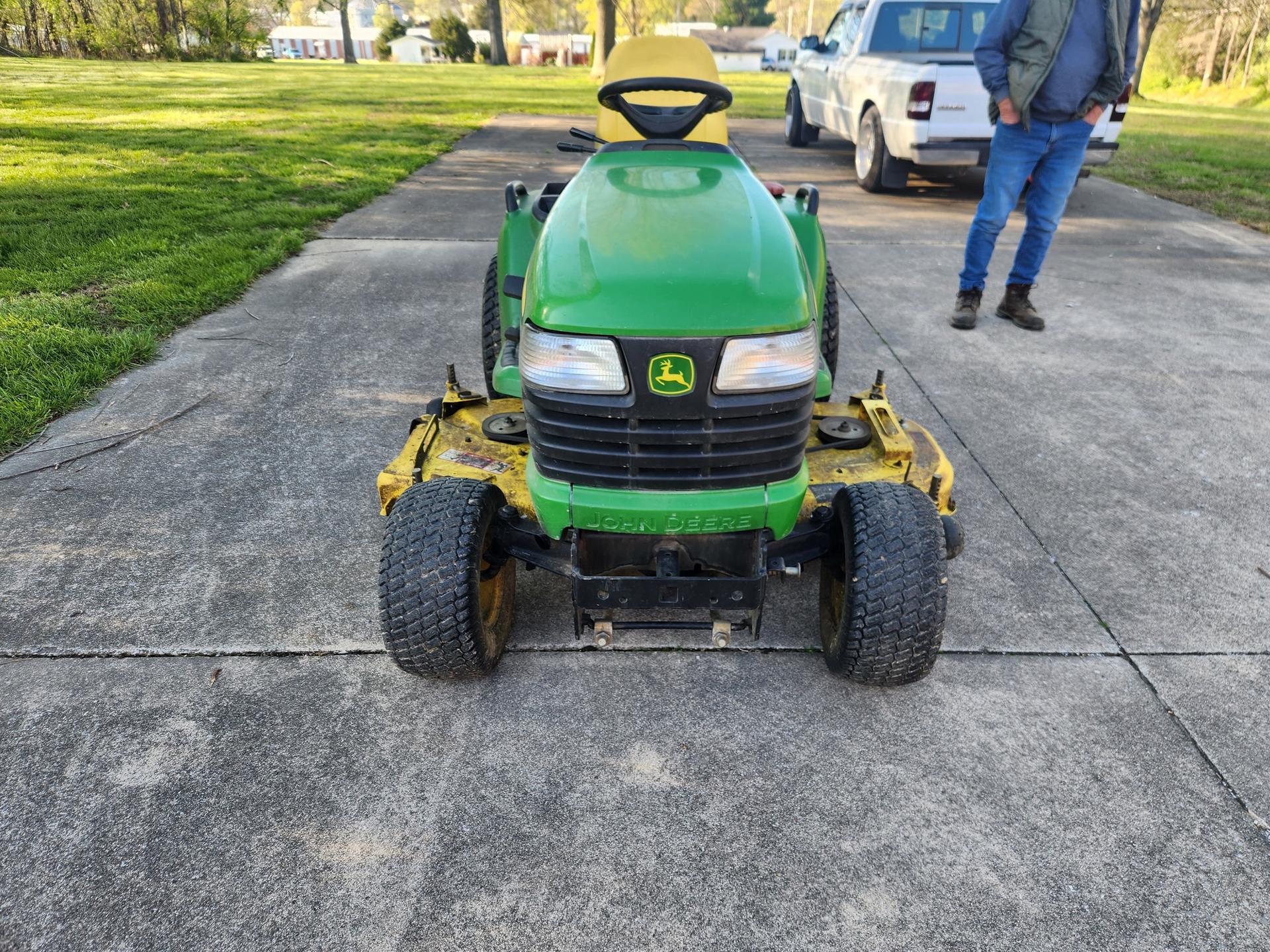 2008 John Deere X740 Image