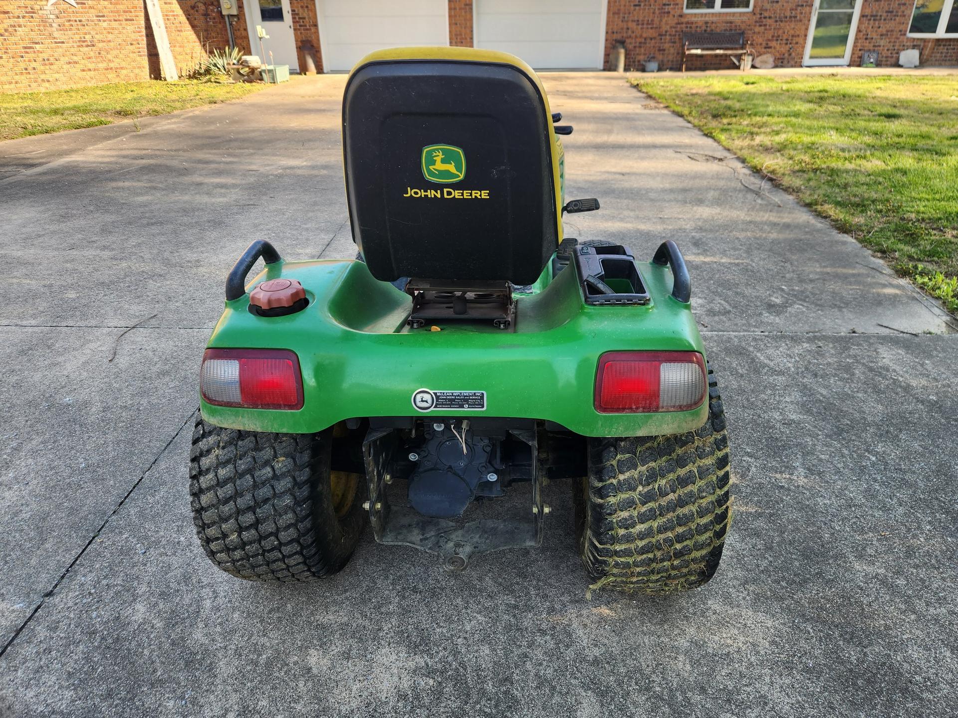 2008 John Deere X740 Image
