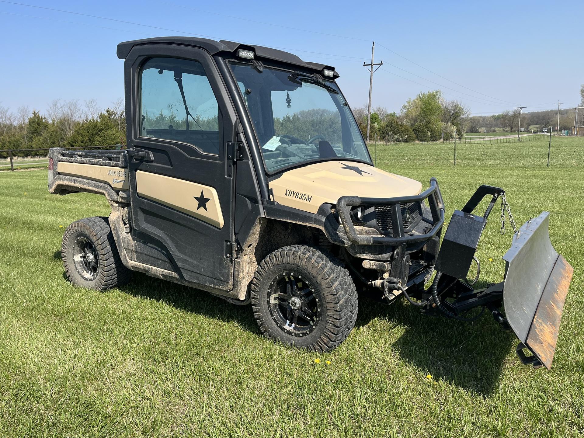 2022 John Deere XUV 835M Image