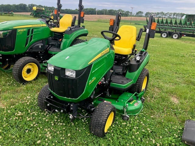 2019 John Deere 1025R Image