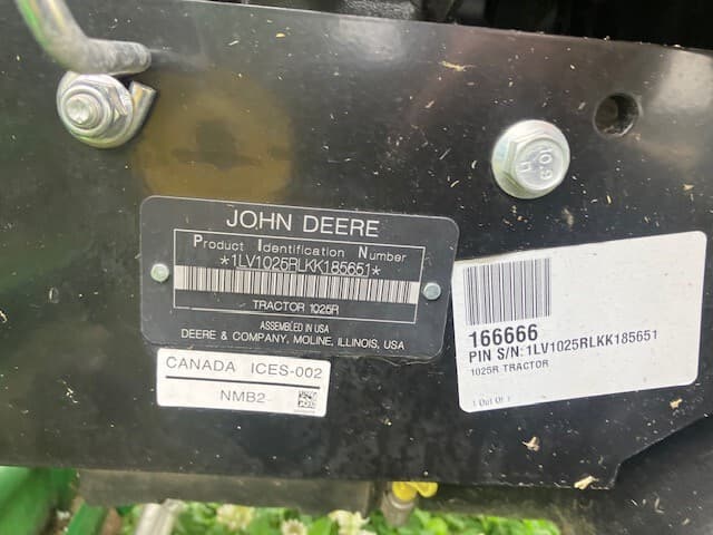 2019 John Deere 1025R Image