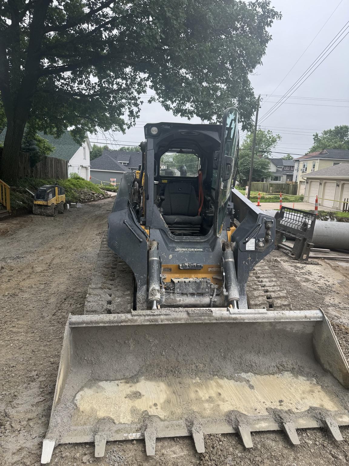 2023 John Deere 331G Image