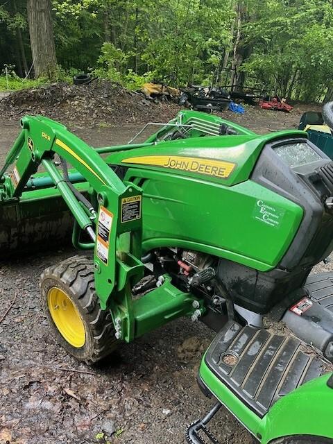 2019 John Deere 2025R Image