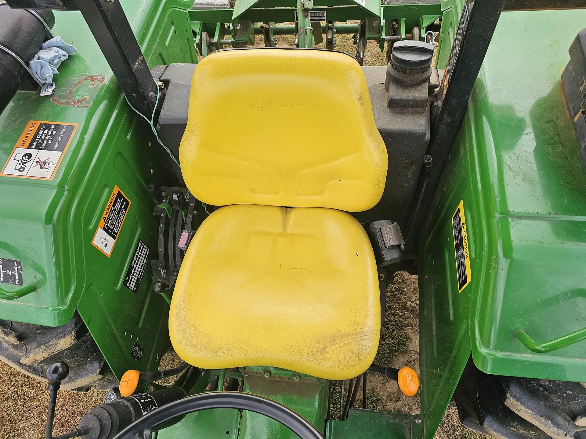 2010 John Deere 5045D Image