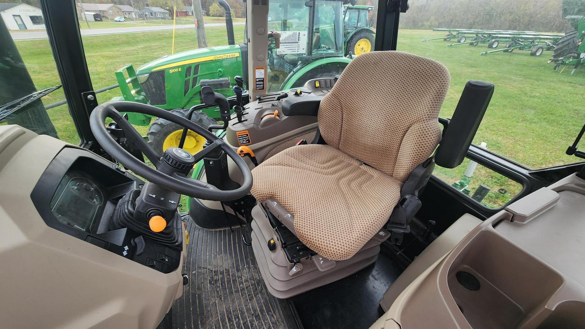 2023 John Deere 6105E Image